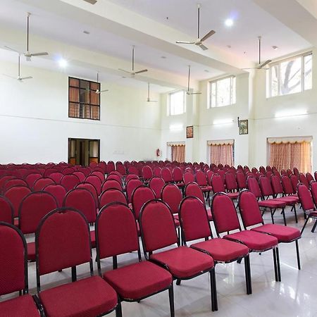 Hotel Sree Gokulam Sabari Chavakkad Exterior foto