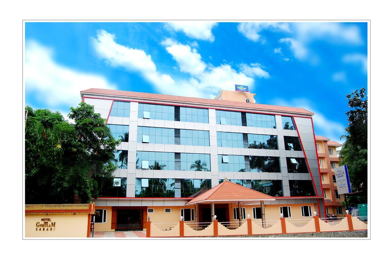 Hotel Sree Gokulam Sabari Chavakkad Exterior foto