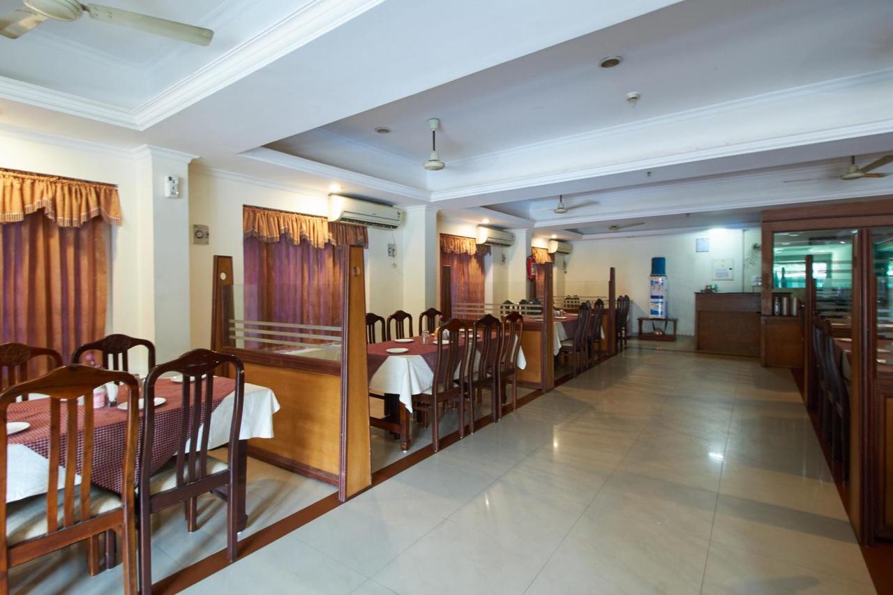 Hotel Sree Gokulam Sabari Chavakkad Exterior foto