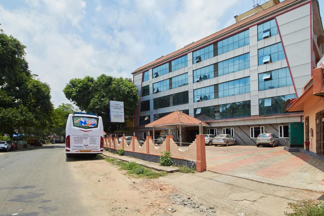 Hotel Sree Gokulam Sabari Chavakkad Exterior foto