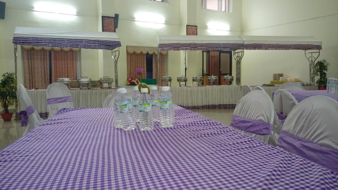 Hotel Sree Gokulam Sabari Chavakkad Exterior foto